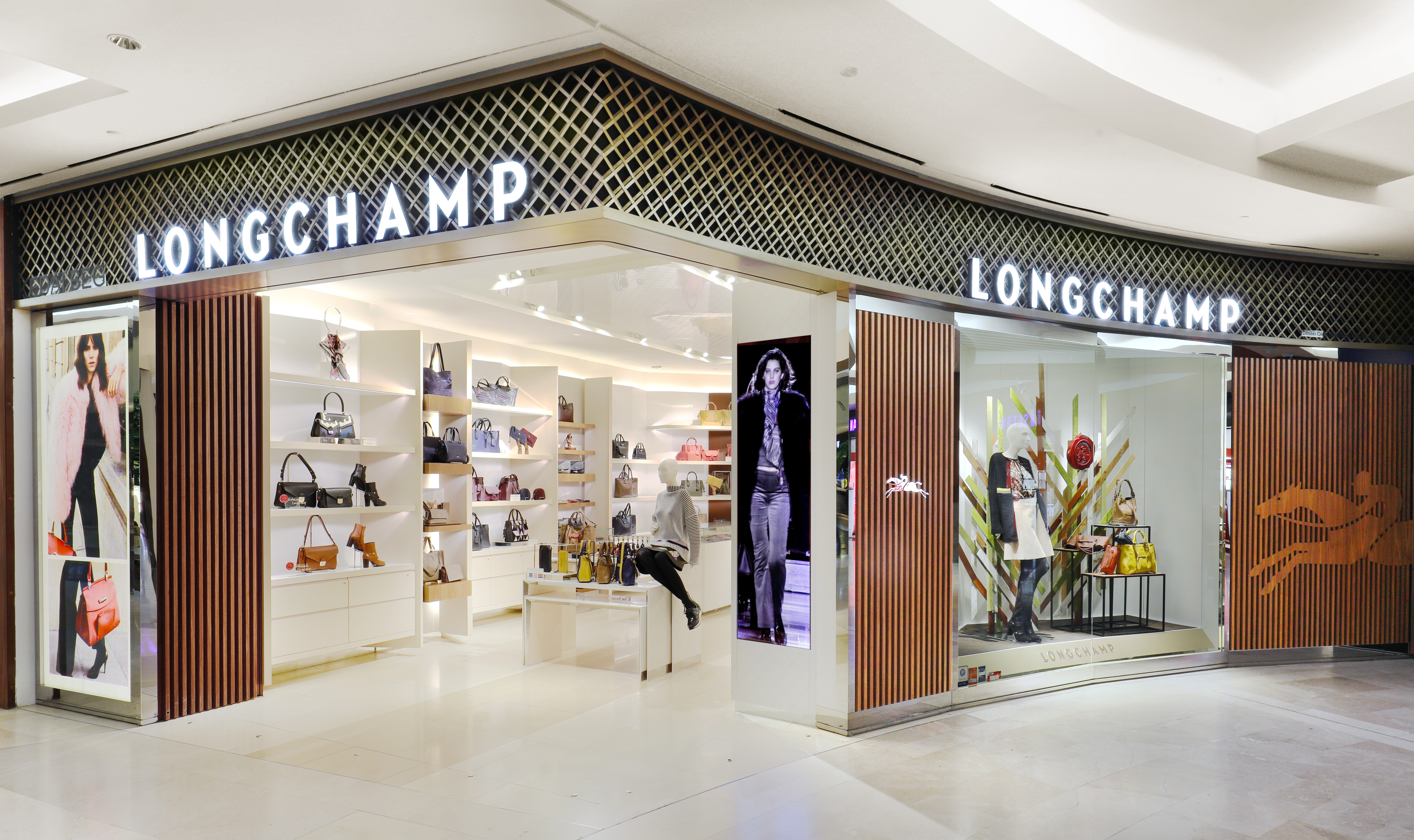 longchamps outlet prices